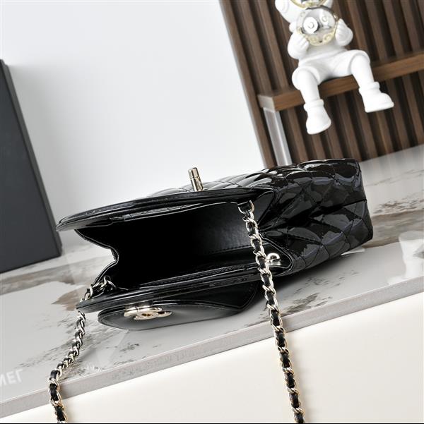 2026127215359382 600